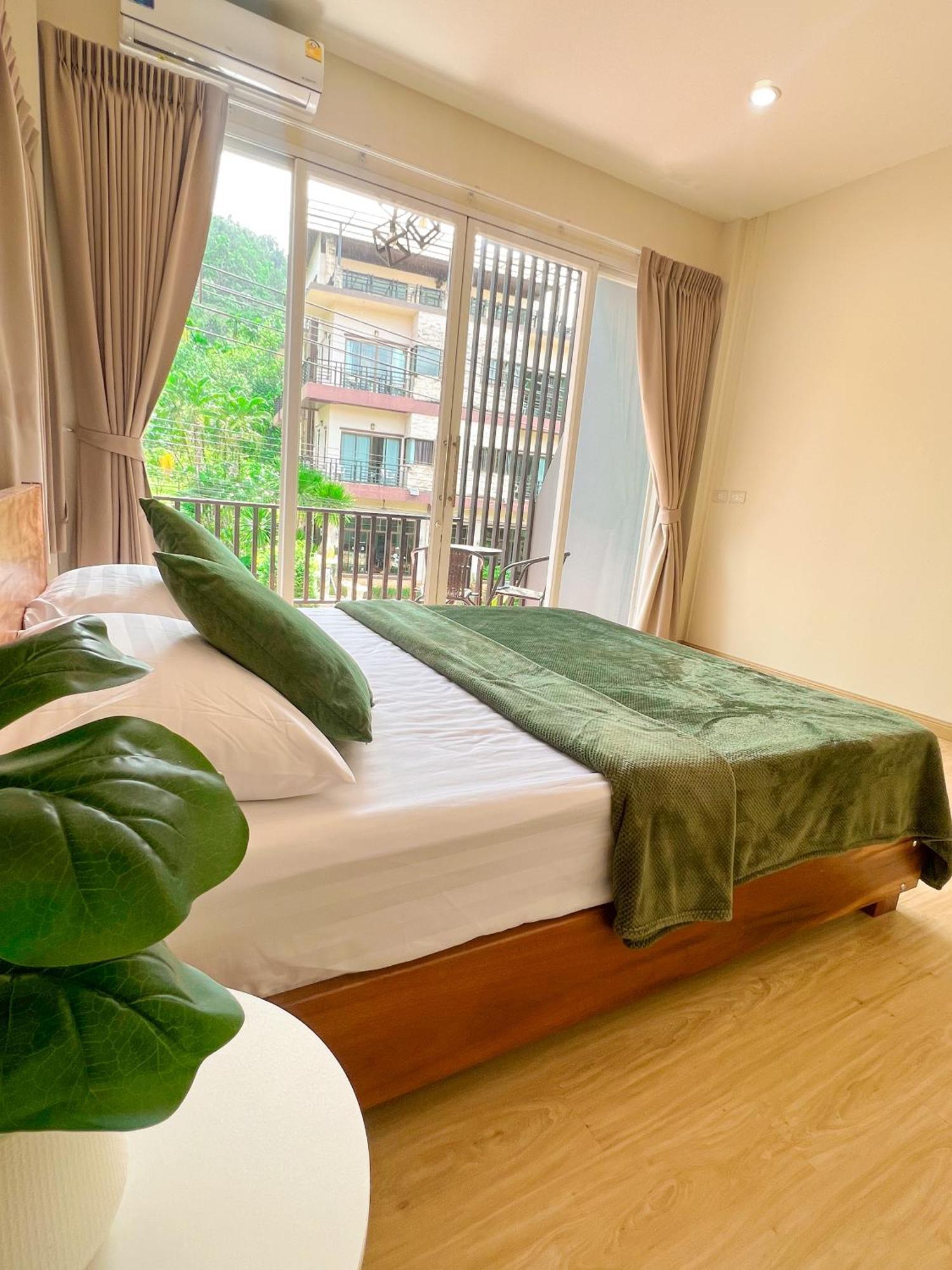 Private Room With Share Bathroom At Little Wild House Khaosok Khao Sok National Park Exterior photo