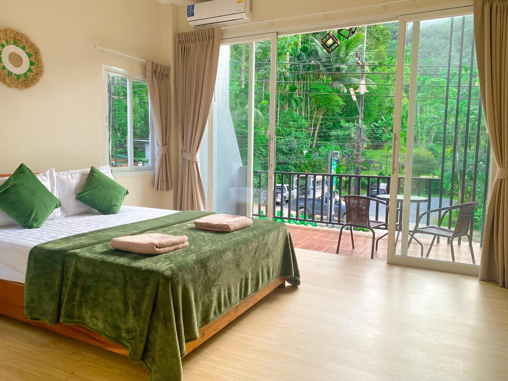 Private Room With Share Bathroom At Little Wild House Khaosok Khao Sok National Park Exterior photo
